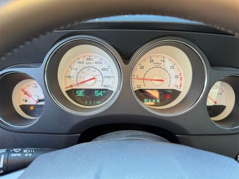 Used 2013 Dodge Challenger R/T Plus image 24