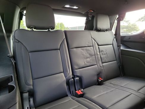 Used 2024 Chevrolet Tahoe Z71 AWD/4WD image 14