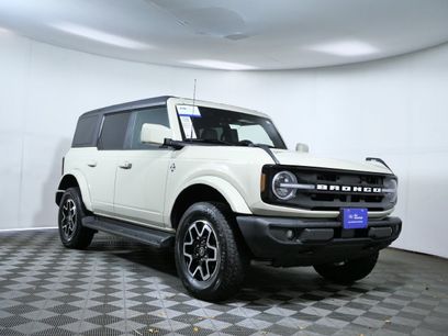 Certified 2025 Ford Bronco Outer Banks