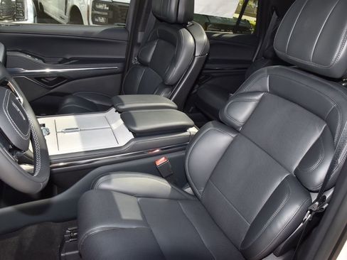 New 2025 Lincoln Navigator L Reserve w/ Jet Appearance Package AWD/4WD image 44