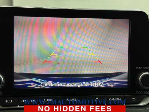 Used 2023 Nissan Rogue SV image 28