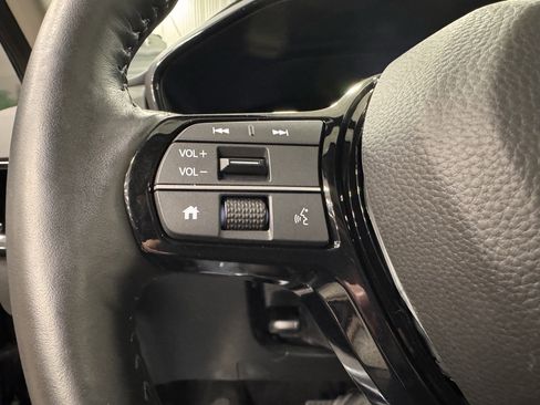 Used 2025 Honda CR-V EX-L image 13