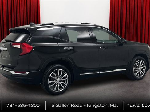 Used 2023 GMC Terrain Denali image 5