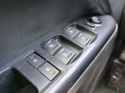 Used 2018 Chevrolet Colorado LT image 27