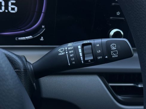 New 2026 Kia Seltos LX FWD image 36