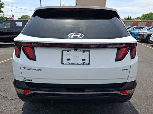 Used 2024 Hyundai Tucson SE AWD/4WD image 4