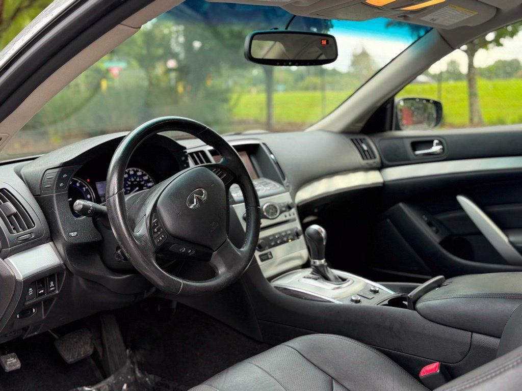 Used 2015 INFINITI Q60 AWD Coupe w/ Premium Package image 11