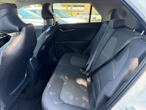 Used 2026 Kia Niro LX FWD image 23