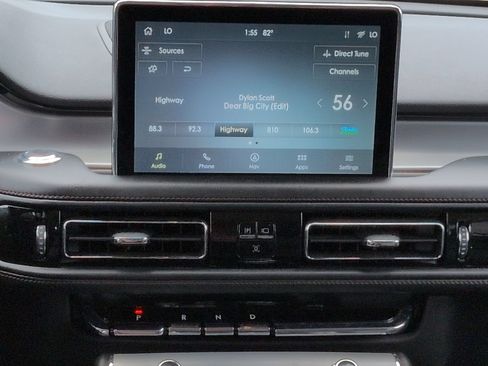 Certified 2023 Lincoln Aviator AWD w/ Class IV Trailer Tow Package image 18