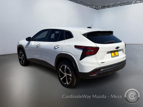 Used 2024 Chevrolet Trax RS w/ Driver Confidence Package image 7