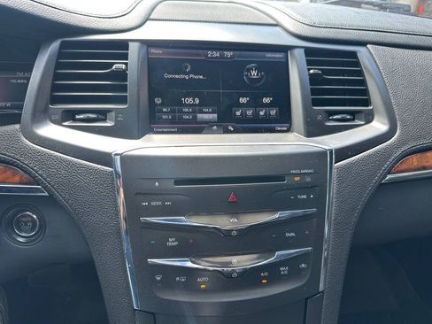 Used 2015 Lincoln MKS FWD image 10