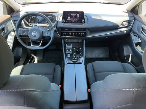 Used 2023 Nissan Rogue S AWD/4WD image 10