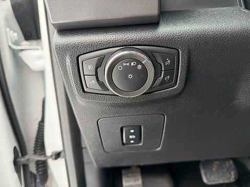 Used 2016 Ford F150 XLT w/ Equipment Group 302A Luxury image 11