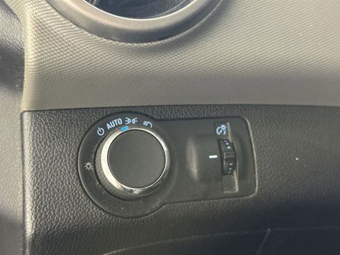 Used 2015 Chevrolet Sonic LT image 22