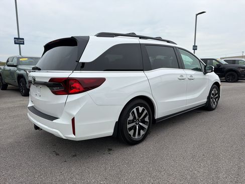 Used 2026 Honda Odyssey EX-L image 5
