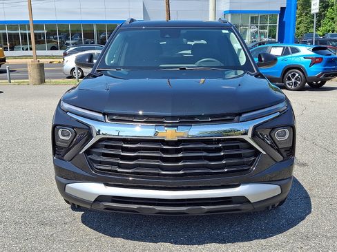 Certified 2024 Chevrolet TrailBlazer LT w/ Driver Confidence Package FWD image 2