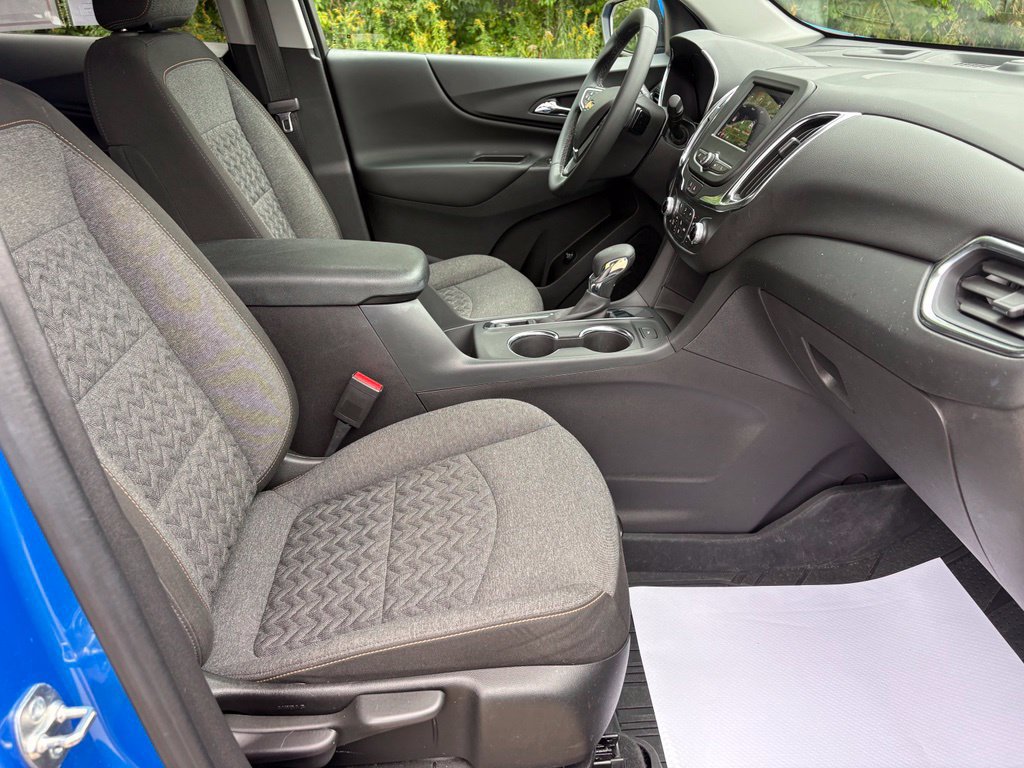 Used 2024 Chevrolet Equinox LT w/ LPO, Floor Liner Package FWD image 28