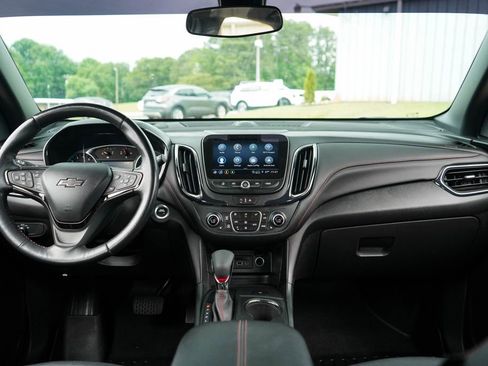 Used 2022 Chevrolet Equinox RS w/ RS Leather Package FWD image 10