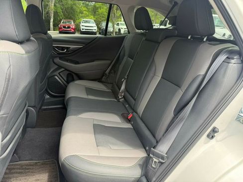 Used 2025 Subaru Outback Onyx Edition AWD/4WD image 8