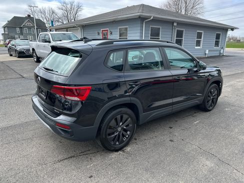 Used 2022 Volkswagen Taos S AWD/4WD image 3