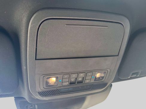 Used 2020 Ford Explorer Limited AWD/4WD image 30