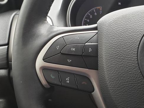 Used 2021 Jeep Grand Cherokee Laredo X AWD/4WD image 21