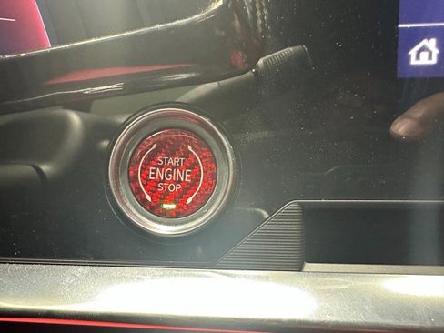 Used 2022 Chevrolet Corvette Stingray Premium Cpe w/ Z51 Performance Package image 29