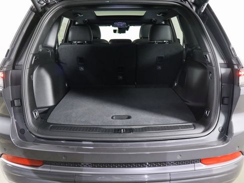 New 2026 Jeep Grand Cherokee Limited image 18