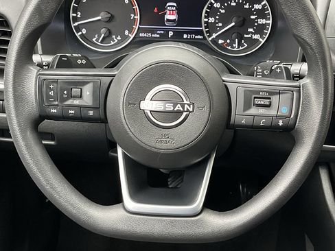 Used 2024 Nissan Rogue SV image 13