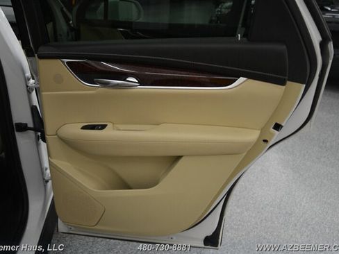 Used 2017 Cadillac XT5 Premium Luxury image 35
