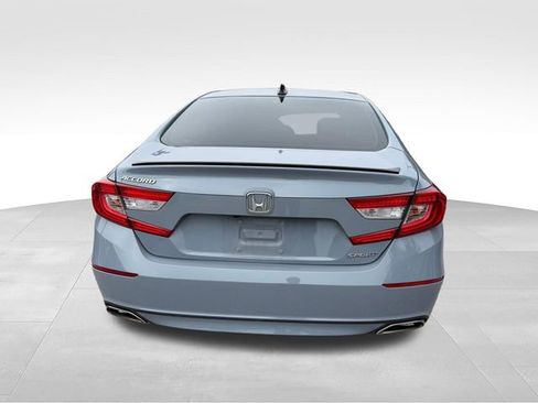 Used 2022 Honda Accord Sport image 6