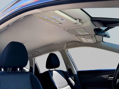 Used 2020 Nissan Rogue SV AWD/4WD image 20