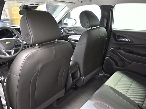 New 2026 Chevrolet Trax LT w/ Driver Confidence Package image 11