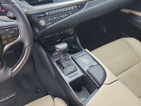 Used 2021 Lexus ES 350 Ultra Luxury w/ Accessory Package 2 FWD image 29