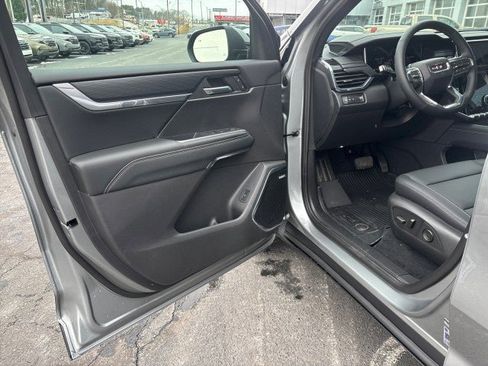 New 2026 GMC Acadia Elevation w/ Elevation Premium Package image 9