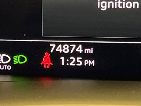 Used 2019 Audi Q8 Premium Plus image 24