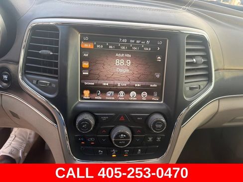 Used 2014 Jeep Grand Cherokee Overland w/ Advanced Technology Group AWD/4WD image 17