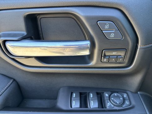 Used 2022 GMC Sierra 1500 AT4 w/ AT4 Preferred Package image 14