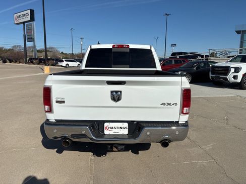 Used 2017 RAM 1500 Laramie w/ Convenience Group AWD/4WD image 4