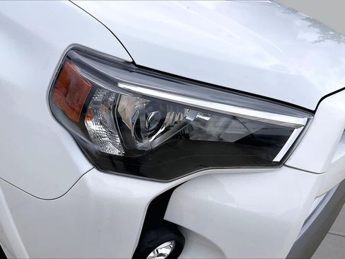 Used 2024 Toyota 4Runner TRD Off-Road Premium w/ Moonroof Package AWD/4WD image 27