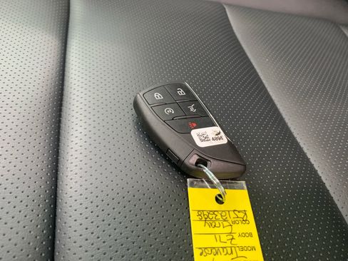 Used 2024 Chevrolet Traverse Z71 w/ Enhanced Driving Package image 43