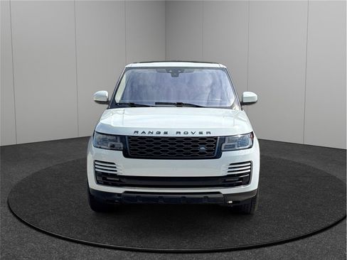 Used 2018 Land Rover Range Rover image 3