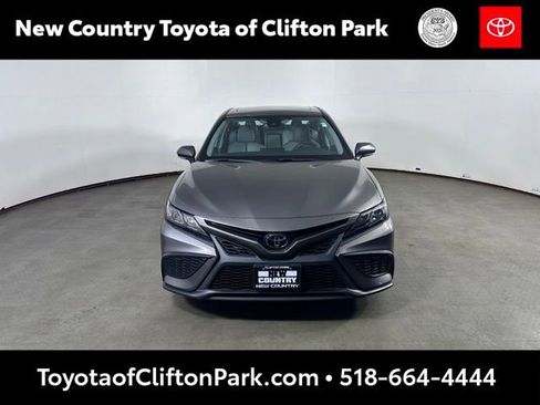 Used 2021 Toyota Camry SE w/ Cold Weather Package AWD/4WD image 8