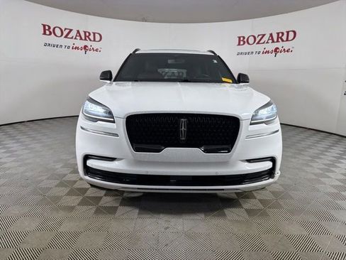 Used 2023 Lincoln Aviator Reserve w/ Equipment Group 201A RWD image 2