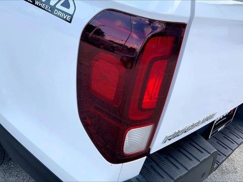 Used 2023 Honda Ridgeline RTL-E image 29