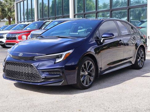 Used 2024 Toyota Corolla SE FWD image 5