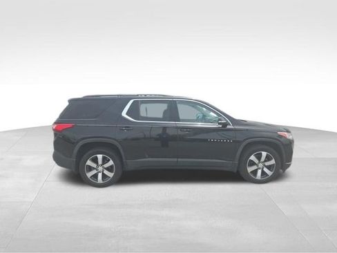 Used 2020 Chevrolet Traverse LT w/ LT Premium Package AWD/4WD image 7