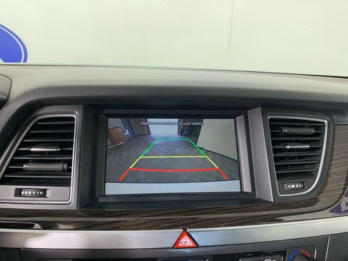 Used 2017 Genesis G80 3.8 AWD/4WD image 26