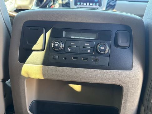 Used 2018 GMC Yukon SLT w/ Premium Edition image 88