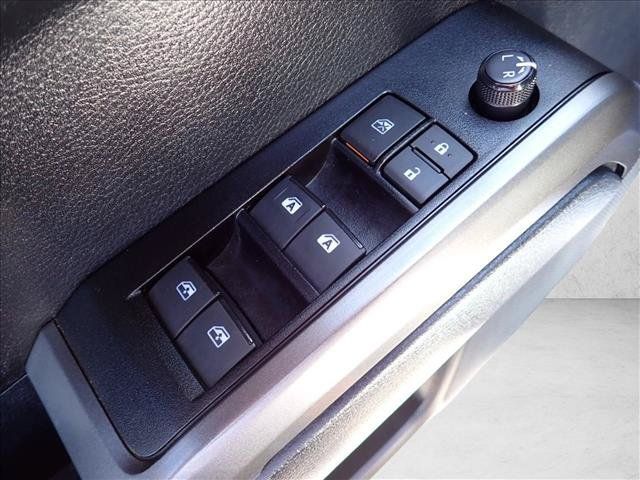 Used 2021 Toyota Tacoma TRD Off-Road AWD/4WD image 13